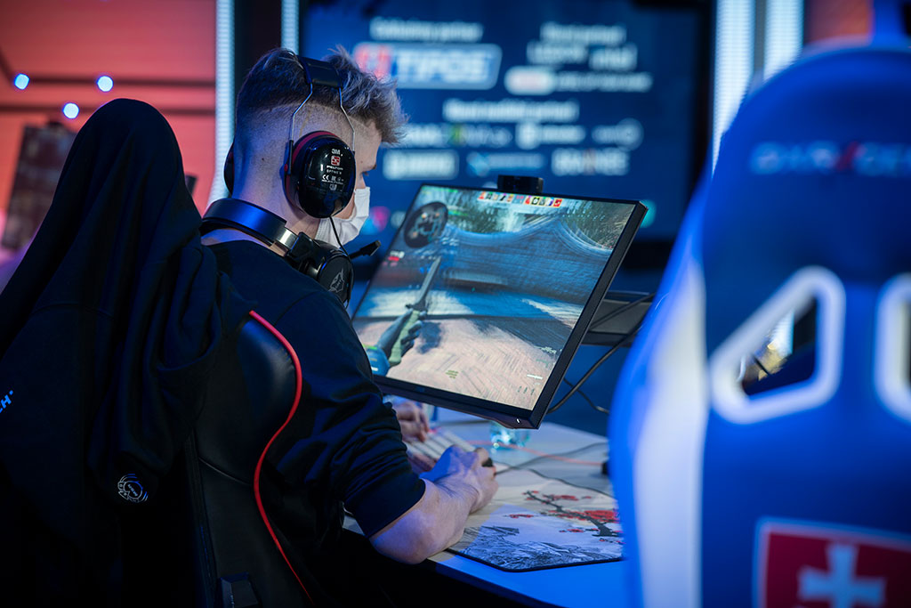 v4-student-esport-2022-01